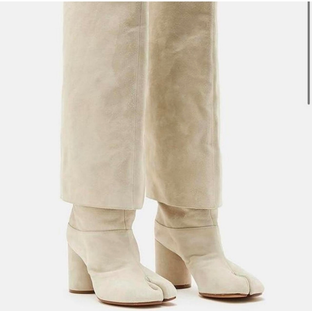 Mason Margiela suede tabi boots ISO LOOKING TO BUY